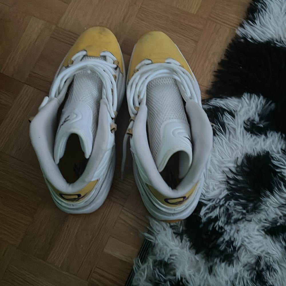 Question Mid Basketball Shoes (Reebok) - Picture 4 of 4